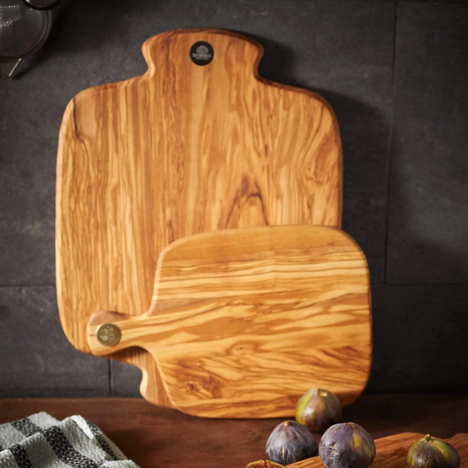 Berard Racine Olivewood 11.4-Inch Cutting Board with Handle (Brown) - Image 3