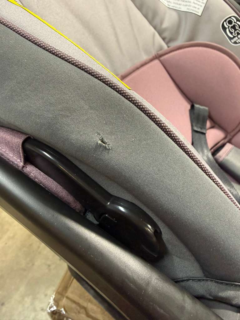 Graco SnugRide DLX Infant Car Seat (Norah) - Image 3