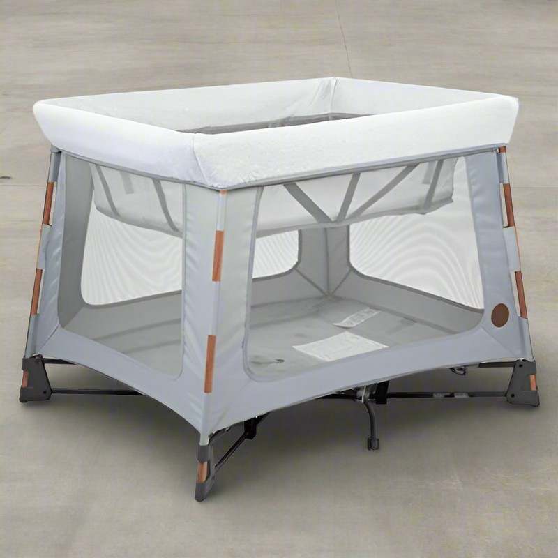Maxi-Cosi Swift Lightweight Portable Playard (Essential Grey)