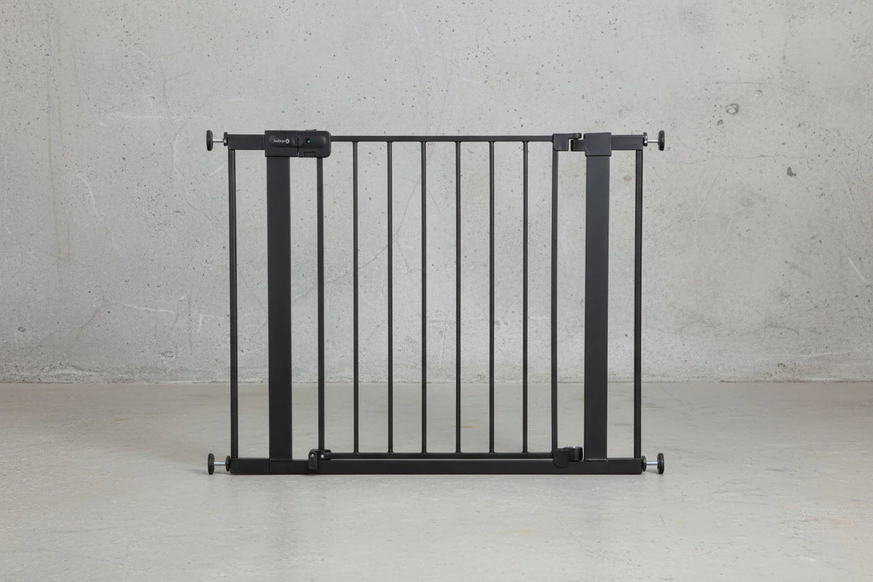 New Safety 1st Easy Install Baby Gate for Doorways Fits 29"-38" (Black)
