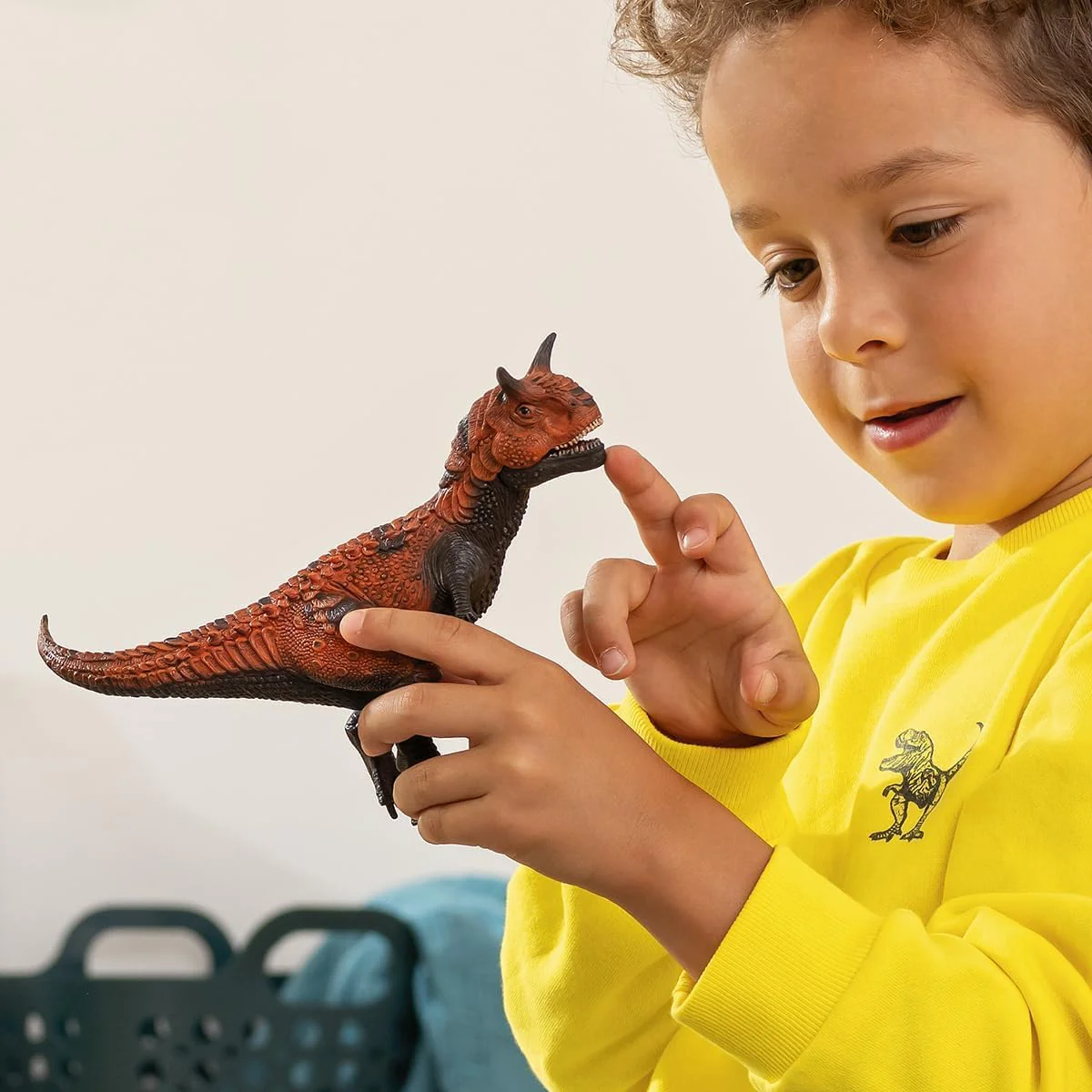 New Schleich Dinosaurs Carnotaurus Movable Jaw Dinosaur Figure 4+ - Image 4