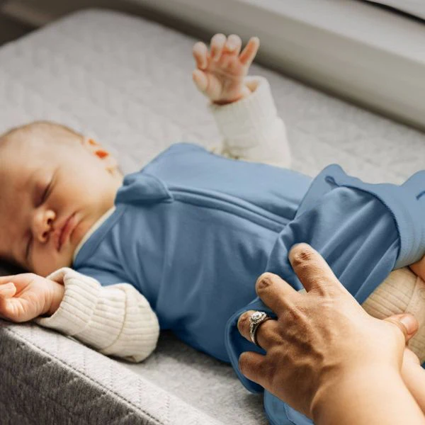 Owlet Dream Sleeper with Swaddle, 0–3 Months (Bedtime Blue) - Image 4