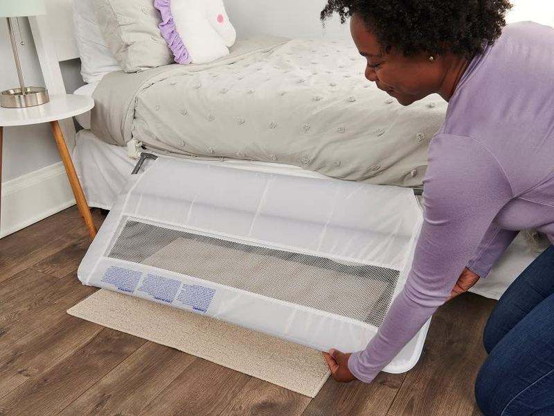 New Regalo Swing Down Bed Rail Guard 43" - Image 3