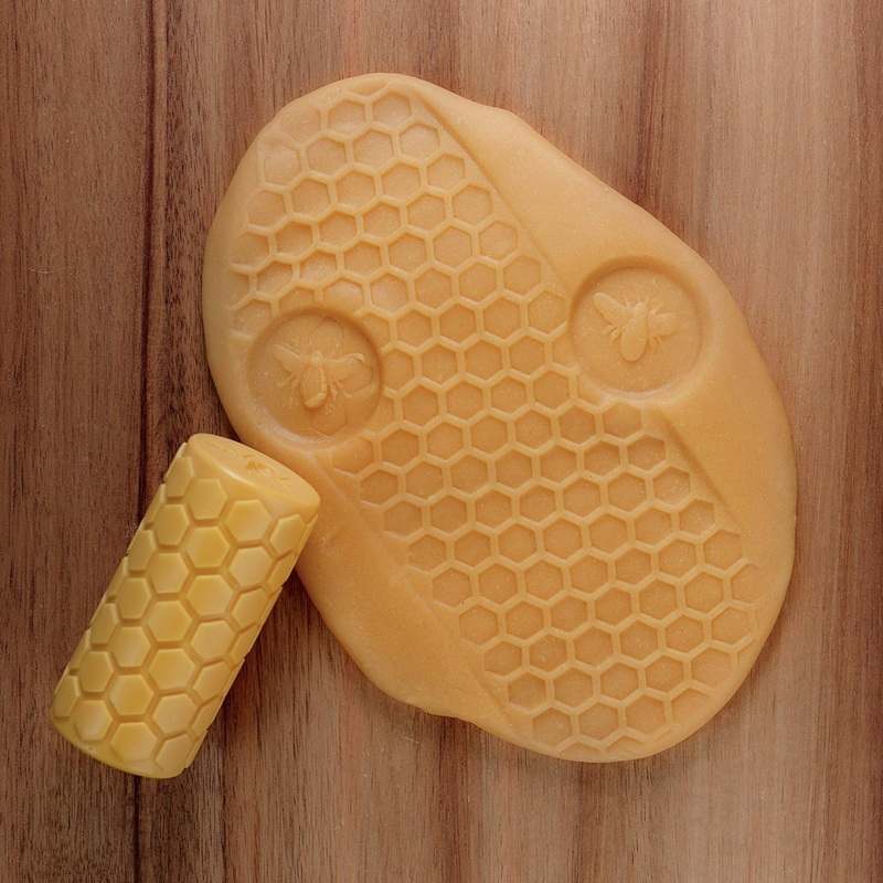 Yellow Door Let's Roll, Garden Bugs, Clay Set of 6 - Image 5